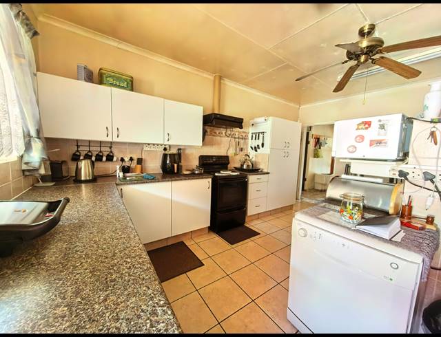 3 BEDROOM HOUSE FOR SALE IN VAALPARK